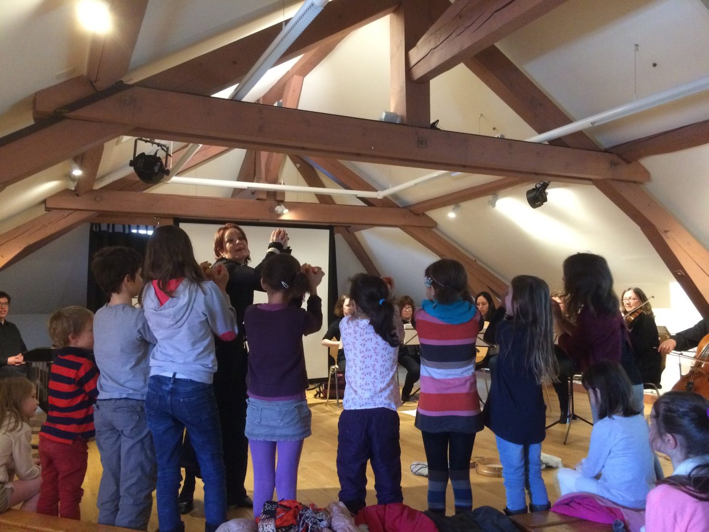 découvrez des spectacles musicaux enchanteurs pour toute la famille. une expérience inoubliable à partager avec vos proches, alliant musique, danse et divertissement dans un cadre magique.