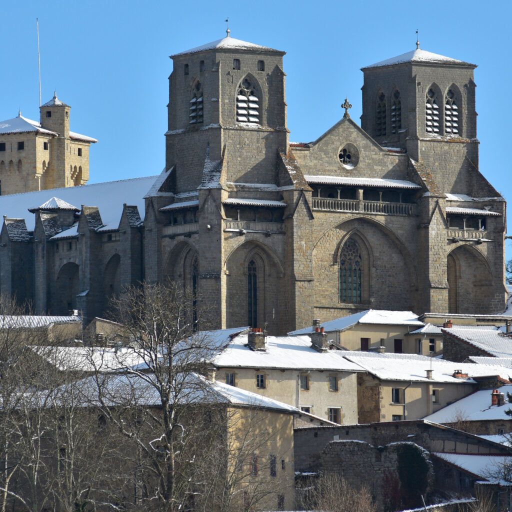 découvrez le festival chaise-dieu 23k, un événement musical vibrant qui célèbre l'art et la culture dans un cadre enchanteur. profitez de performances inoubliables d'artistes renommés, d'ateliers créatifs et d'une ambiance festive unique. ne manquez pas cette expérience extraordinaire au cœur des paysages pittoresques de chaise-dieu.