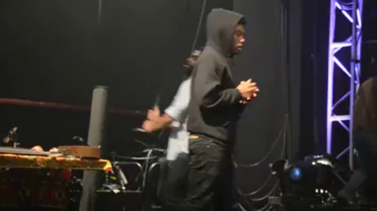 découvrez le festival indisciplinées à lorient, un événement culturel vibrant qui célèbre la créativité et la diversité artistique. concerts, performances et ateliers vous attendent pour une expérience inoubliable. plongez dans l'univers des arts contemporains et laissez-vous inspirer!