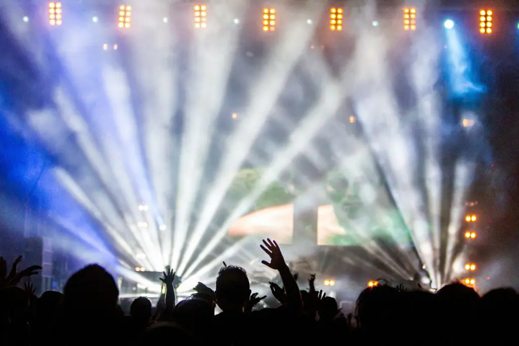 découvrez le festival de musique de la copropriété, un événement unique réunissant passionnés et artistes autour de performances envoûtantes. profitez d'une ambiance conviviale, de découvertes musicales et de moments inoubliables au cœur de notre communauté.